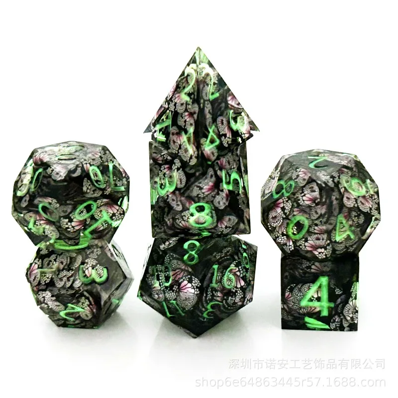 7Pcs/set 2023 New Foreign Trade Resin Sharp Angle Butterfly Dice Heart Color Multi Faced Number