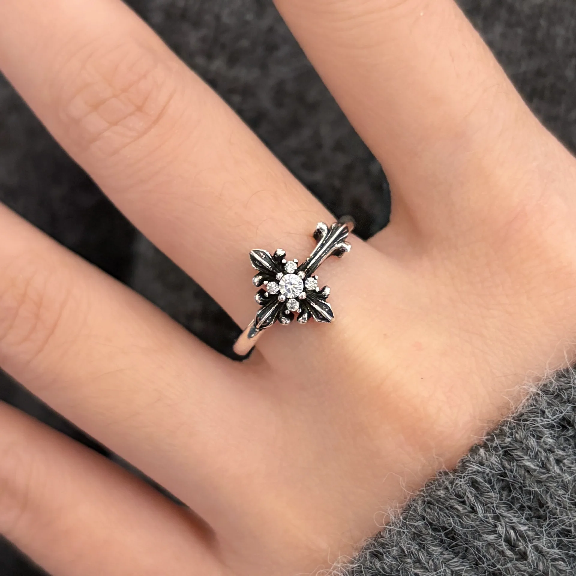

New Arrival 925 Silve Retro Cross Iris Flower Ring for Women Girl Adjustable Jewelry Gift Dropshipping