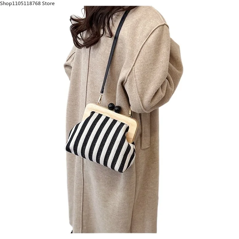 

Cotton Fabric Flap Ladylike Dot Hasp Soft Shoulder Bags Purse MINI Bag Phone Bag Designer Bags