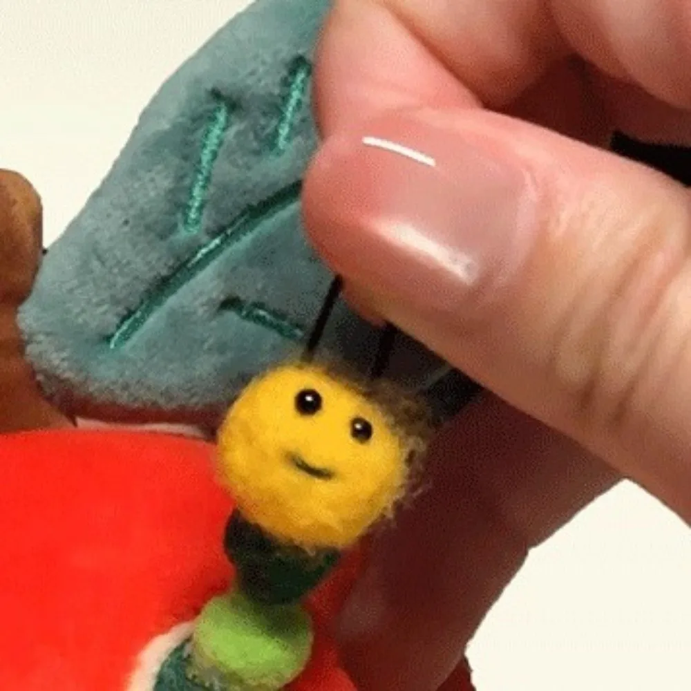 Muñeco de fruta de peluche de dibujos animados a la moda, bonito y romántico sorpresa, almacenamiento de joyas, organizador de anillos creativo suave rojo, Festival de cumpleaños