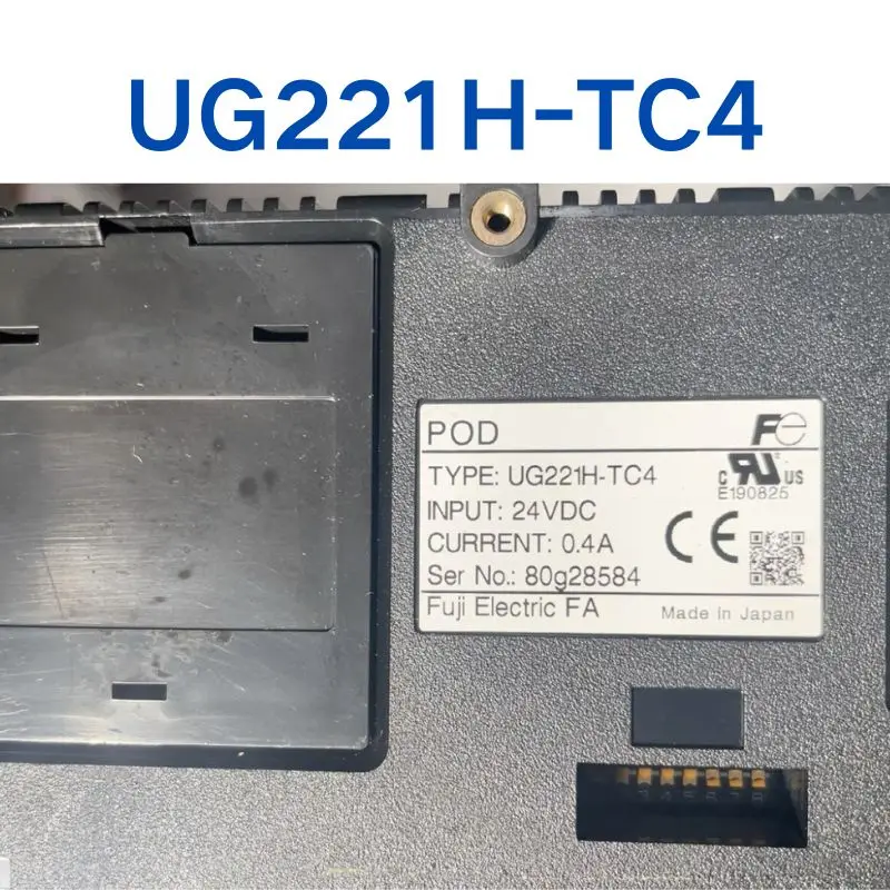 

Б/у сенсорный экран UG221H-TC4 протестирован в порядке и функция неповрежденного.