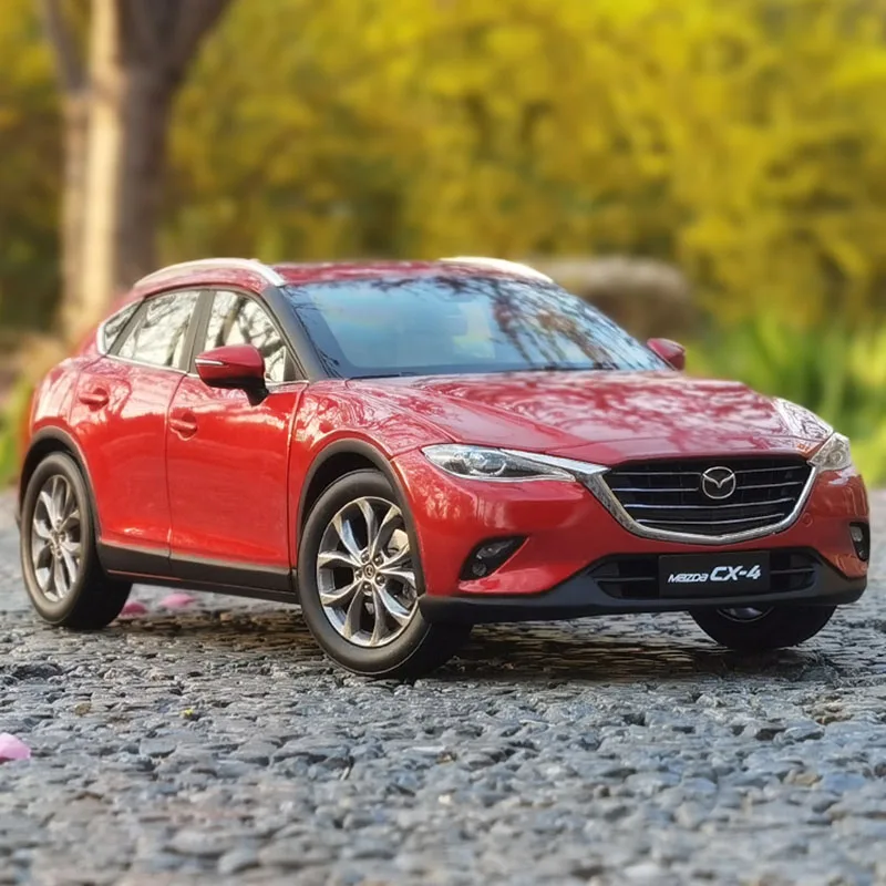 1:18 Scale Alloy CX-4 MAZDA CX 4 SUV Diecasts Off-road Car Metal Model Simulation Car Vehicles Boy Ornaments Gift Collection