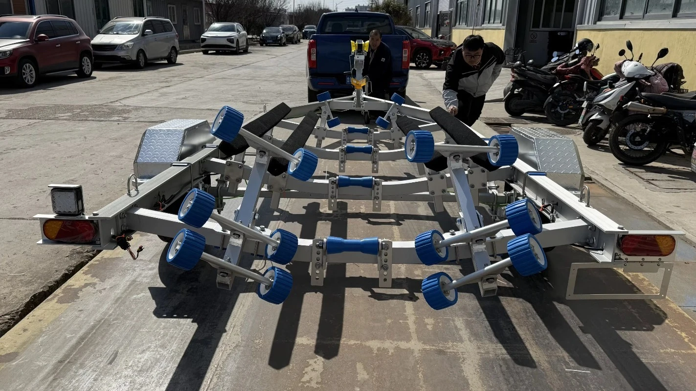 CE Certified 2400 lb Load Capacity Double Axle Silver Adjustable Bed Hot Dip Galvanized Boat Trailer with Brakes