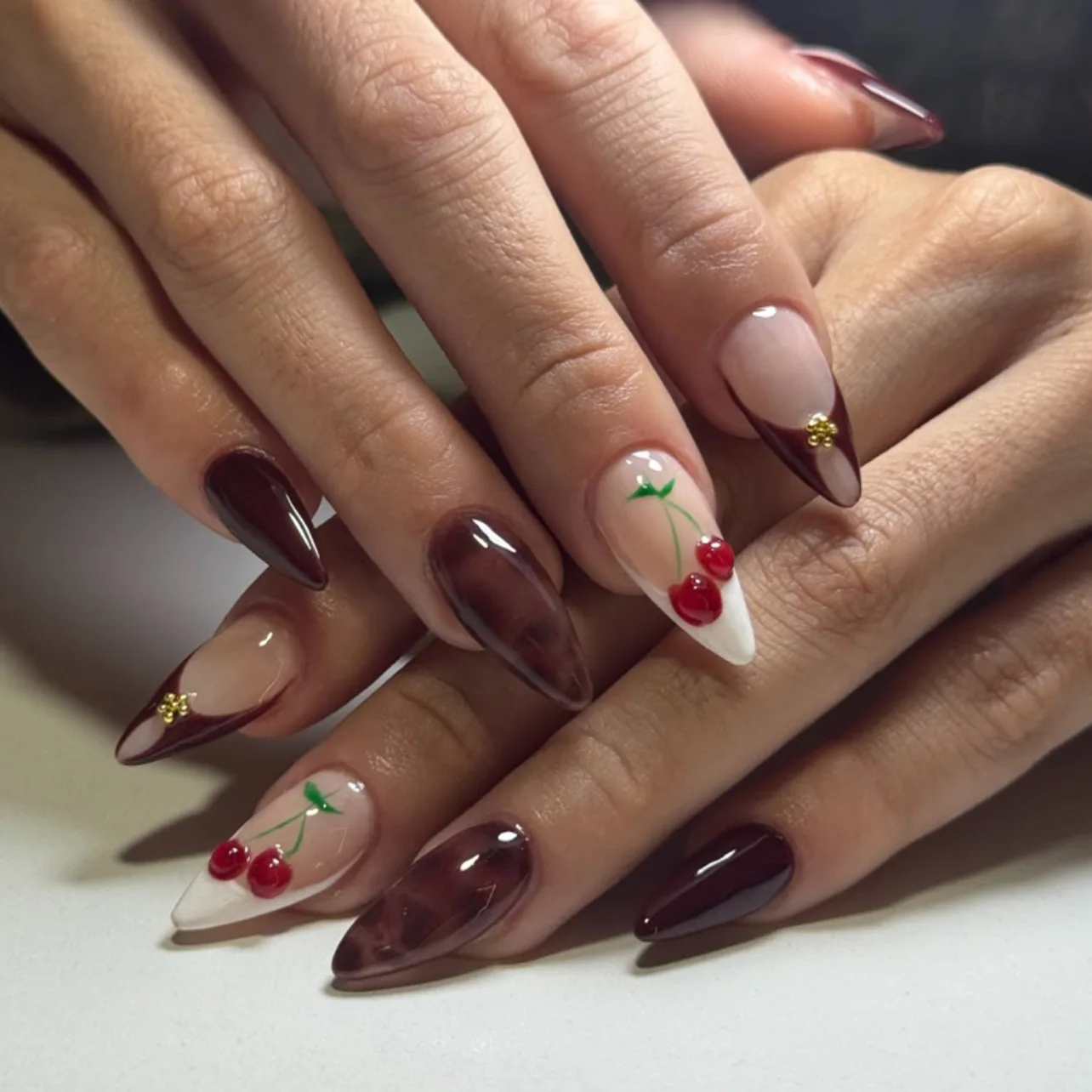 

24Pcs Mid-length Almond Nails Set Press on White French Detachable Fake Nails 3D Cherry Brown Smudge Full Cover False Nails Tips