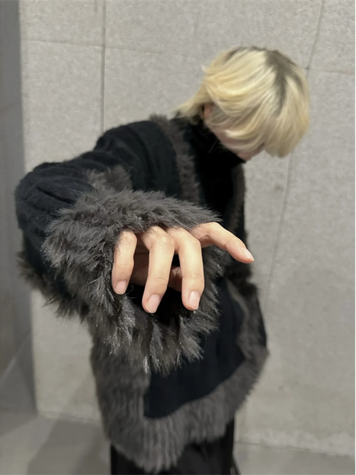 

Мужской теплый вязаный кардиган из мягкого норкового ворса с V-образным вырезом, в американском повседневном стиле, с длинными рукавами