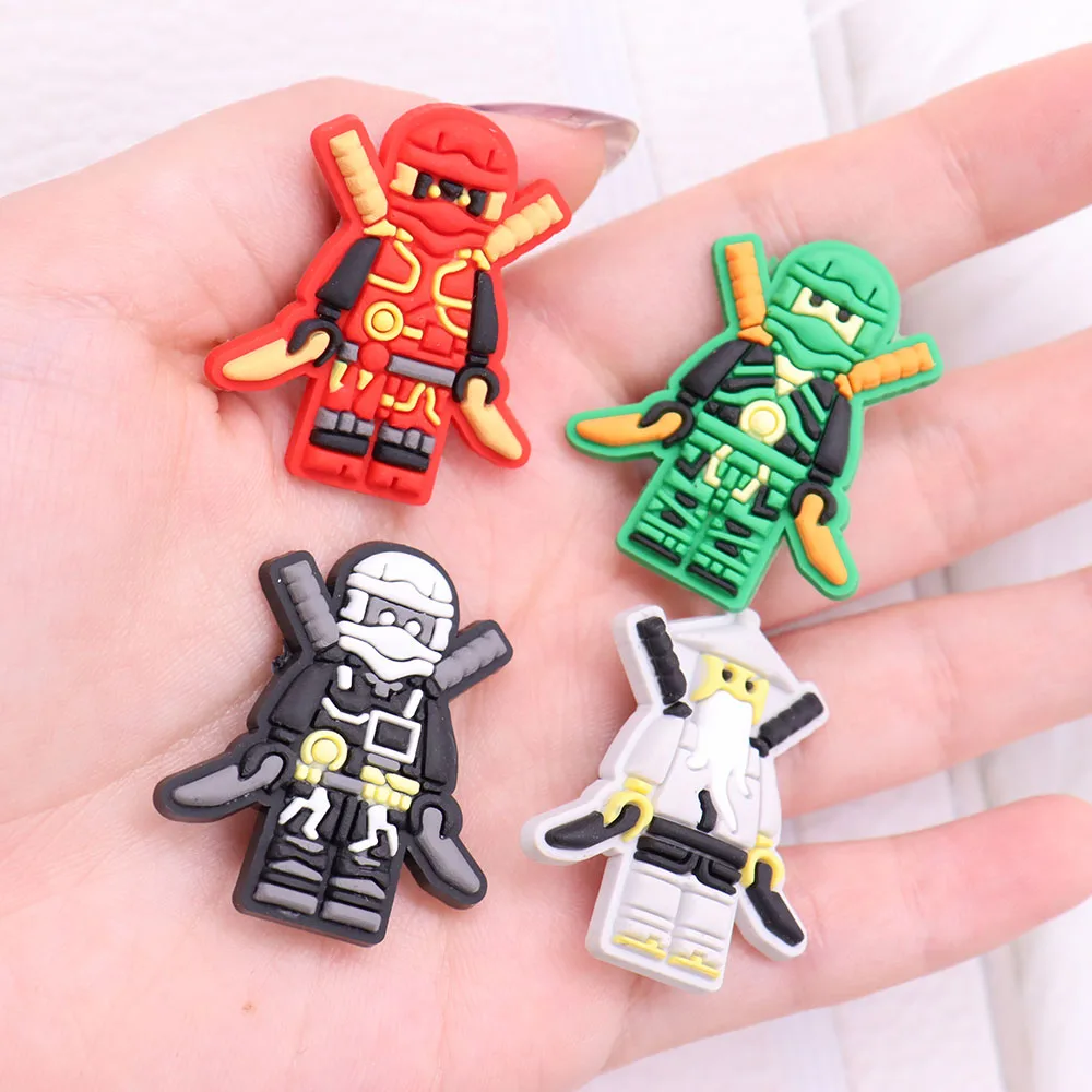 Gute Qualität 1-8 stücke PVC Schuh Charms Cartoon cool maskiert Ninja PVC Zubehör Sandalen Ornamente für Kinder DIY Geschenk