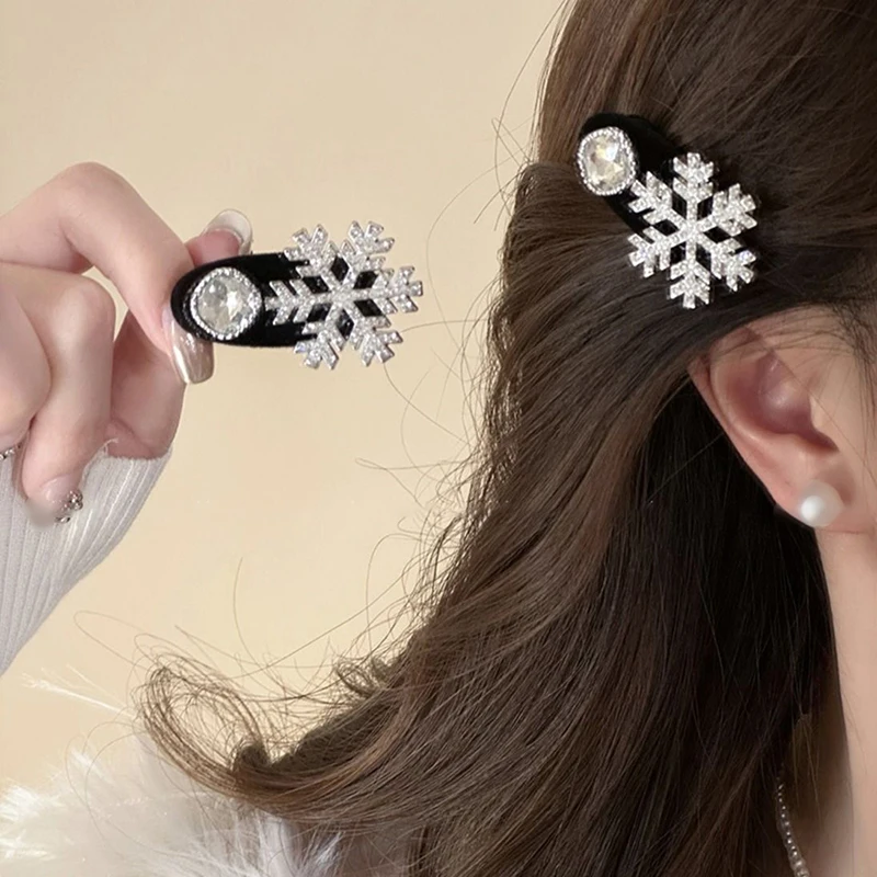 Rhinestone Snowflake Pearl Hair Clip Winter Girls Small Sweet Bobby Pins Women Fashion Retro Flower Hairside Headwear Accessorie