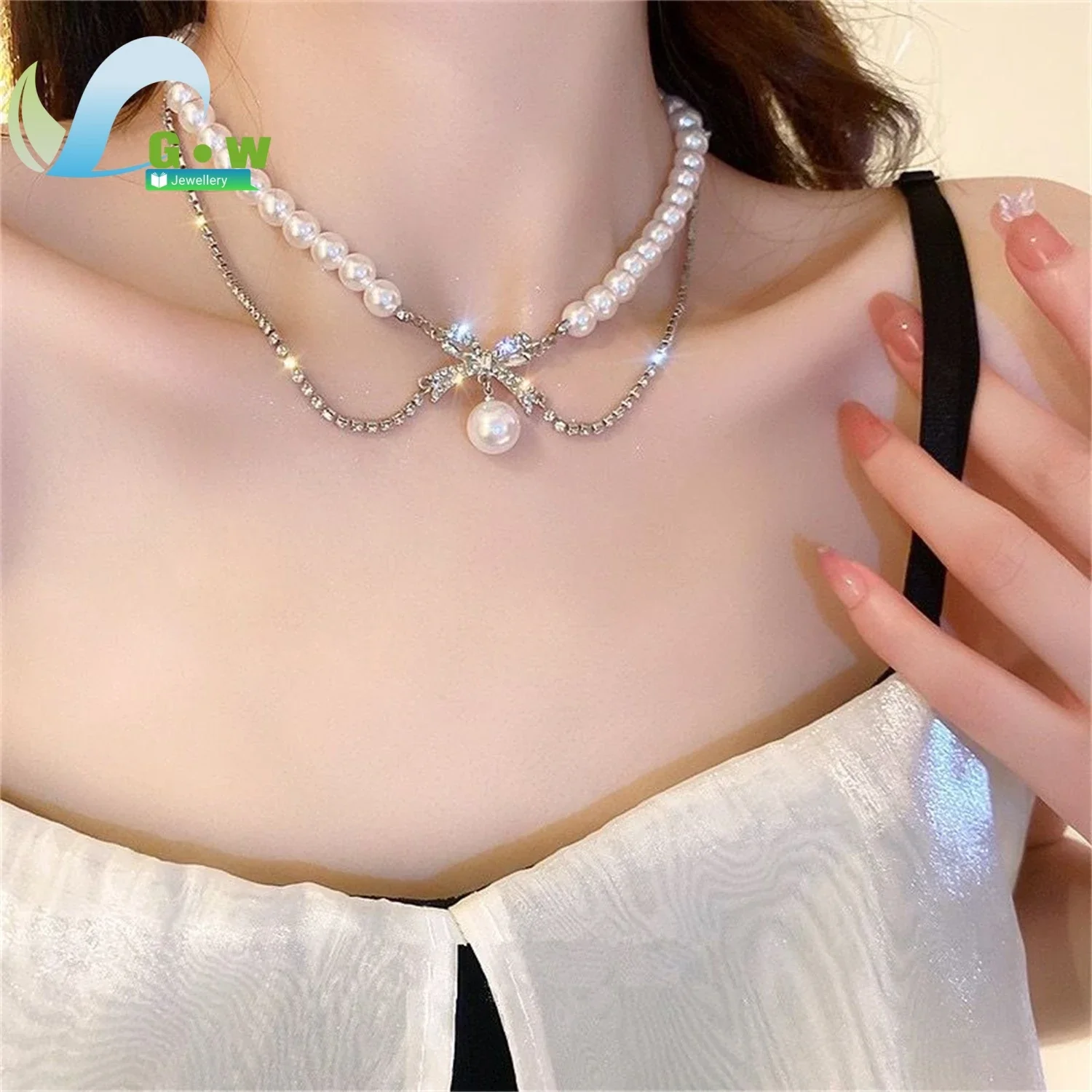 Unique Niche Design Imitation Pearl Bow Collar Chain for Formal Wear Women Accessory New Style Luxury Hot Sale Best Seller