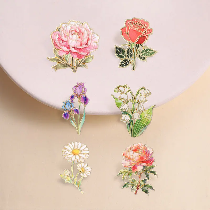 Daisy Enamel Pin Watercolor Gold Outline Style Lovely Floral Brooch for Women and Girls Dress Jacket Bag Elegant Gift