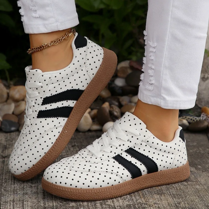 Spring and Autumn New Women's Wave Point Style Comfortable Vintage Lace Sneakers Women Fashion Casual Low Top Vulcanized Shoes