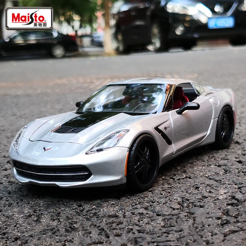 Maisto 1:24 2014 Chevrolet Corvette Stingray Alloy Sports Car Model Diecast Metal Toy Racing Car Model Simulation Childrens Gift