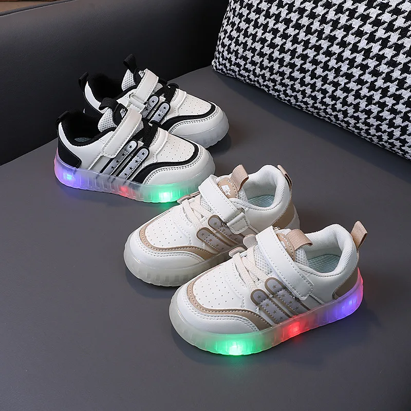 2024 New Fashion Kids Shoes Children Non-slip Sneakers Boys Girls Casual Sport Shoes Student Flats Soft Sole LED Lights Shoes