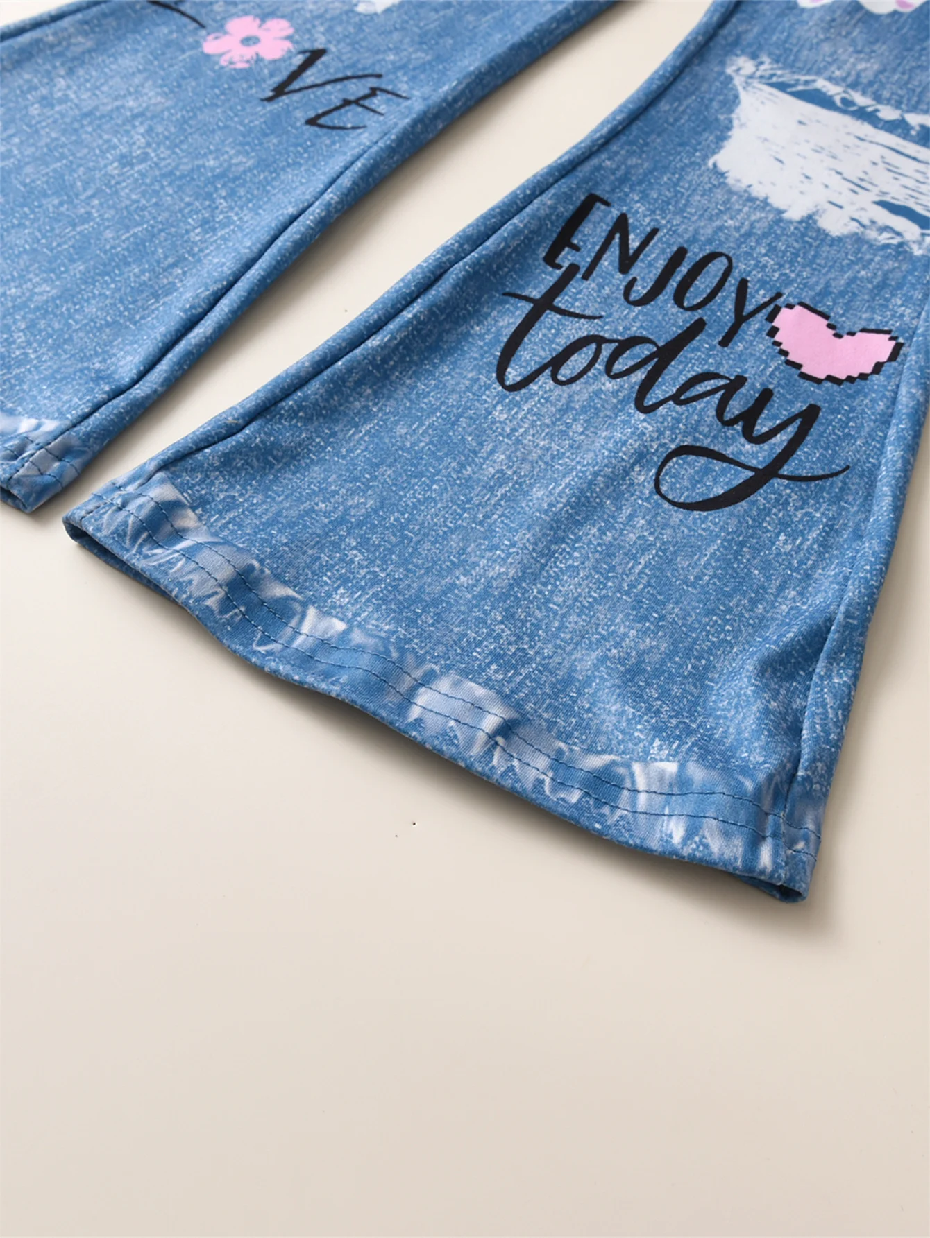 2PCS Girls Butterfly Graphic T-shirt Top + Imitation Denim Print Flare Pants Set Spring Fall Christmas Gift