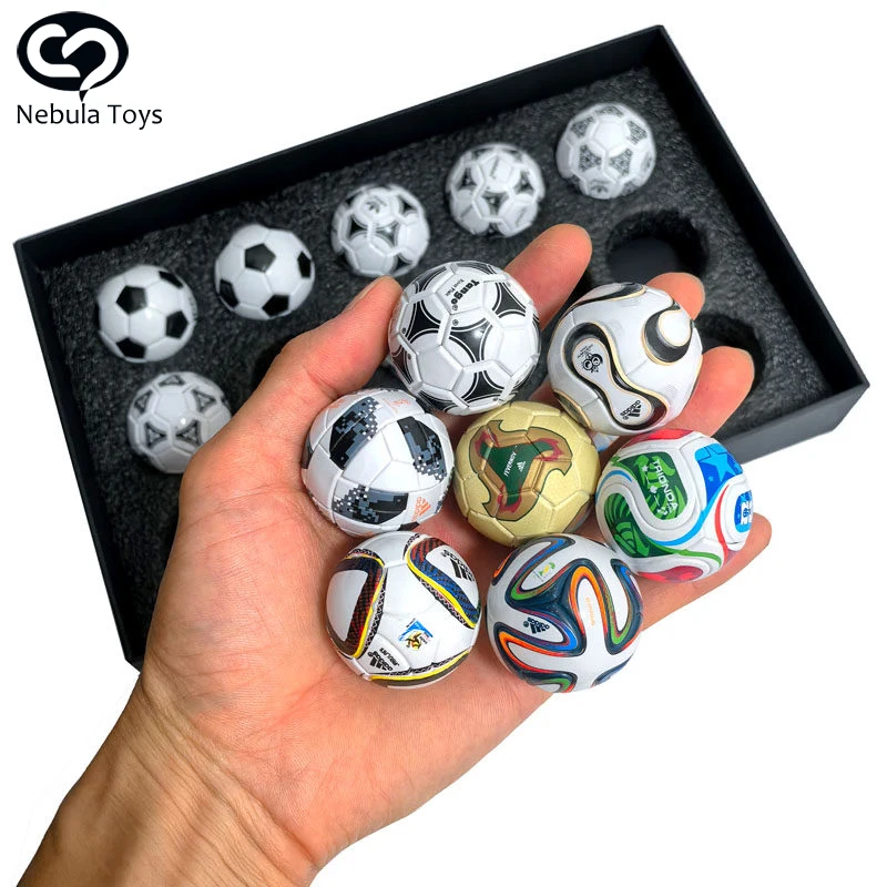 

2026 World Soccer Cup Event Souvenir 15 Mini ABS&PU Soccer Balls In Elegant Display Box Mini Soccer Friends Gifts Toys In Stock