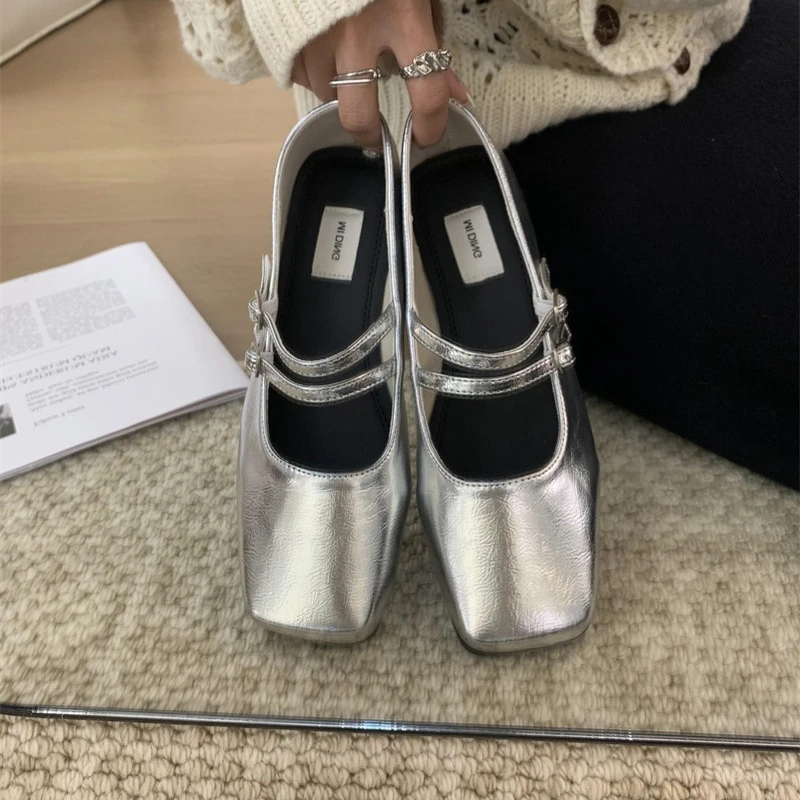 خريف موضة جديدة الفرنسية رومانسية الرجعية مزاجه أنيقة كلمة واحدة ساحة تو التنقل أحذية مريحة بكعب مسطح 2025