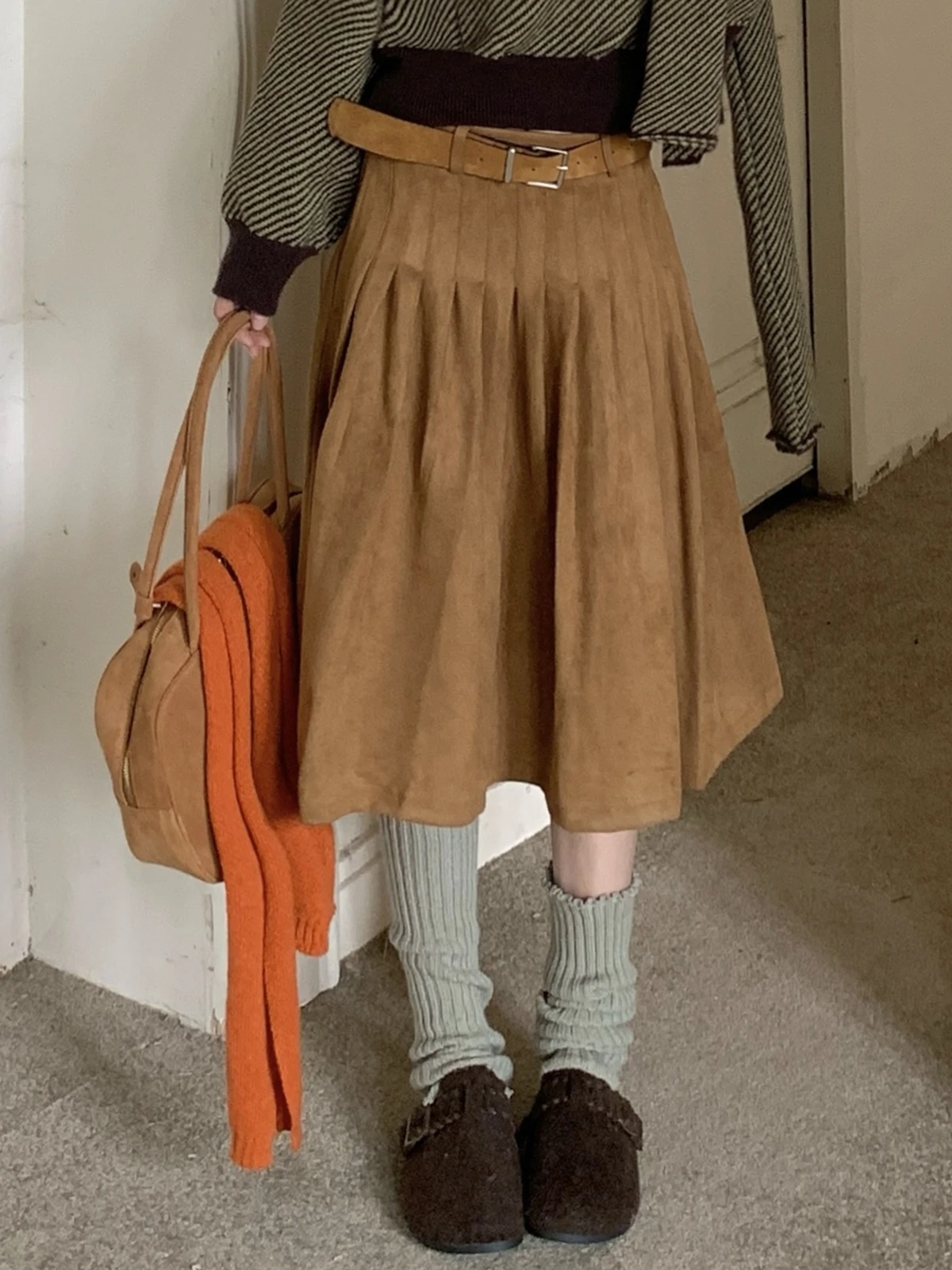 

ZHISILAO новые замшевые юбки трапециевидной формы женские винтажные повседневные юбки длиной до колена Y2K осень-зима 2025