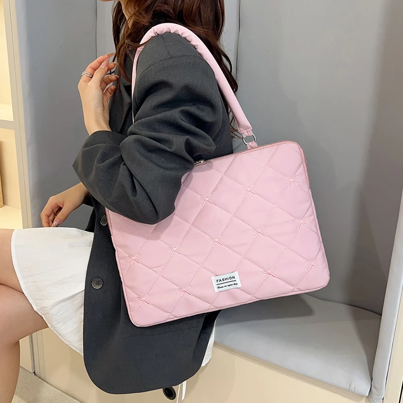 Women Quilted Laptop Cover Lightweight Portable Laptop Shoulder Bags Stylish Notebook Sleeve Notebook Laptop Tablet Handbag