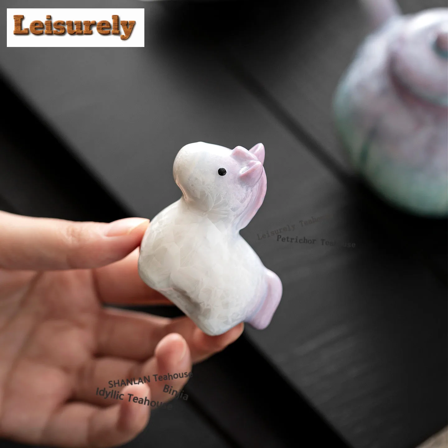 Kiln Fambe Crystal Glaze Little Cute Horse Tea Pet Antique Tea Spirit Tea Figurine Play Toys Tea Statue Ornaments Workmanship