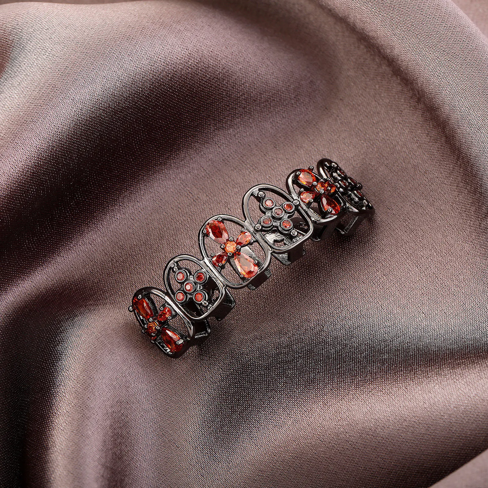 Iced Red Cross Flower Hollow Grillz Zircon Teeth Caps Black Tone Removable Mouth Ornaments Rapper Party Trend Jewelry Wholesale