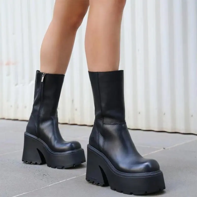 

Large Size Winter New Thick Soled High Heeled Women's Fashion Boots Fashionable Short Boots