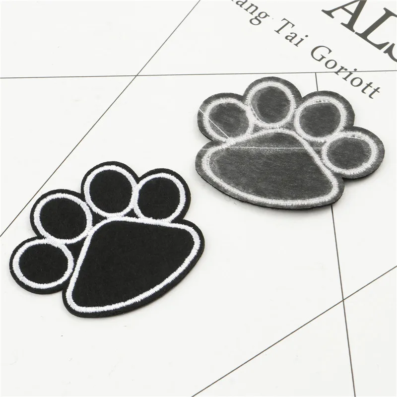 2PCs Cute Black Footprint Dog Paw Patch Iron On Embroidered Patches Stickers for Kid T Shirt Coat Hat Shoes 4.2x5.1cm