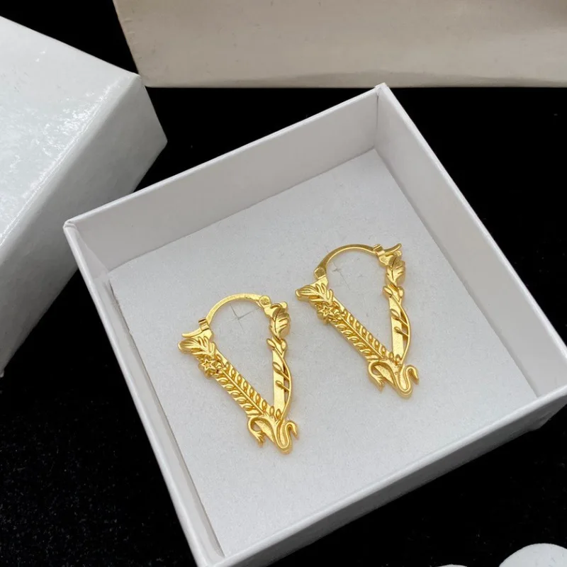 Fanjia أقراط جديدة ريترو رسالة ميدوسا أقراط الأنوثة Grandiose نسخة عالية أقراط عالية الملمس بالجملة #3