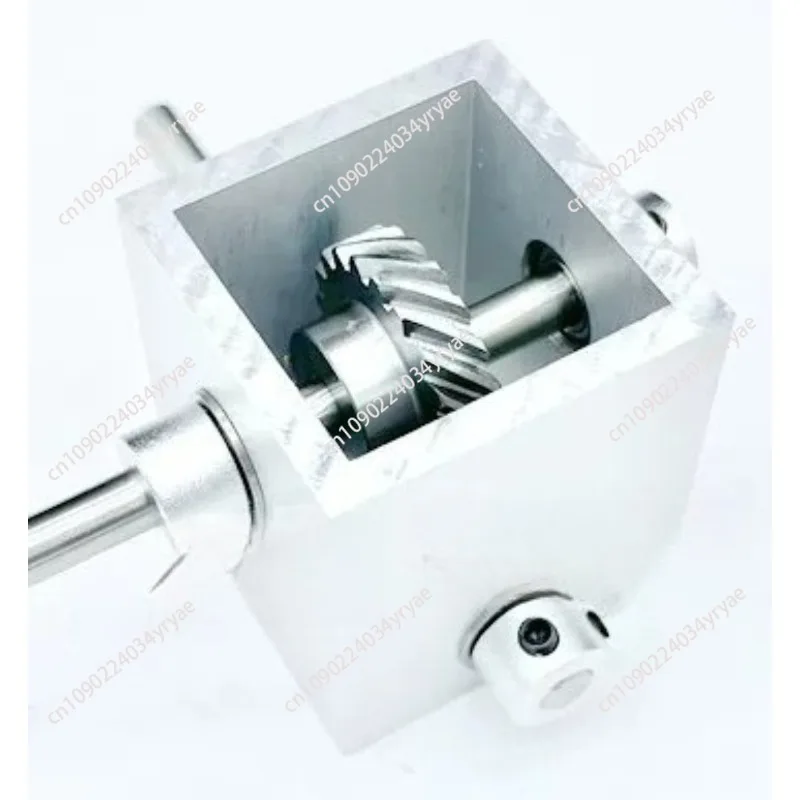 Micro-small 1:2 right-angle reversing reduction gearbox aluminum alloy shell hand-operated helical gear gearbox corner turner