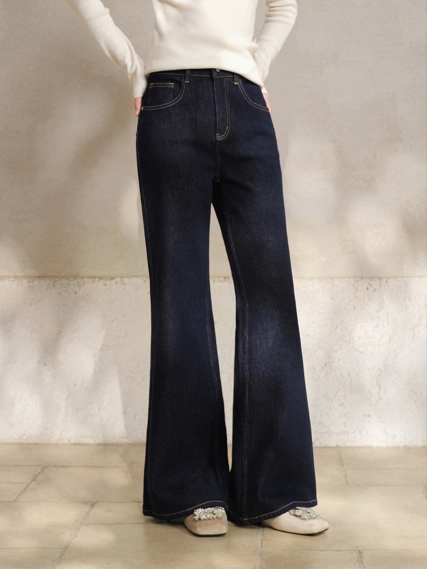 Fleece gevoerde jeans met hoge taille voor dames Gewassen denim Rechte flare-broek Warme stretchbroek voor herfst-winter casual outfit