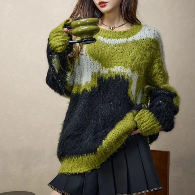 

Women's Temperament Knitted High-end Long-sleeved Contrasting Color New Slim French Loose Casual Versatile Pullover Sweater