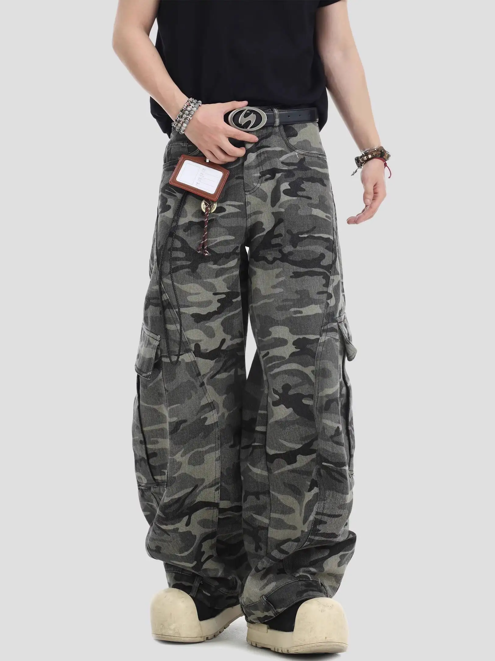 

Unsiex Camouflage Pants 2025 New Couples' Street Wide Leg Cargo Pants Camo Design Inverted Curved Blade Loose Fit Trousers