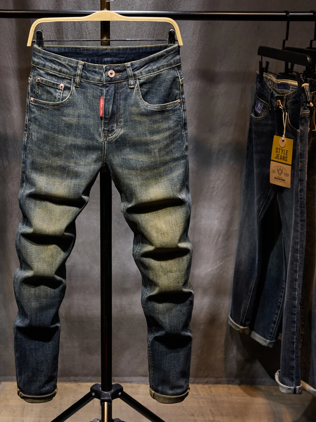 

High-End Vintage Men's Jeans Mid-Waist Cotton Stretch Denim Wear-Resistant Slim Fit Faionable Waed out Trousers