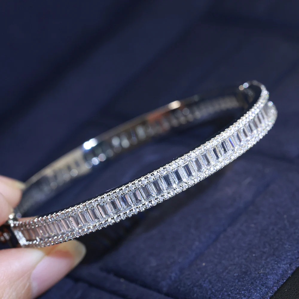 

Charm Bracelet Shining Hot Gift Accessories Famous Top Fashion Luxury Jewelry Bracelet Women's Classic Party Wedding