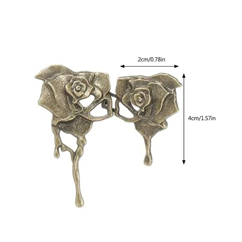 R1we Girl Girl Rose Bugle Metal Button