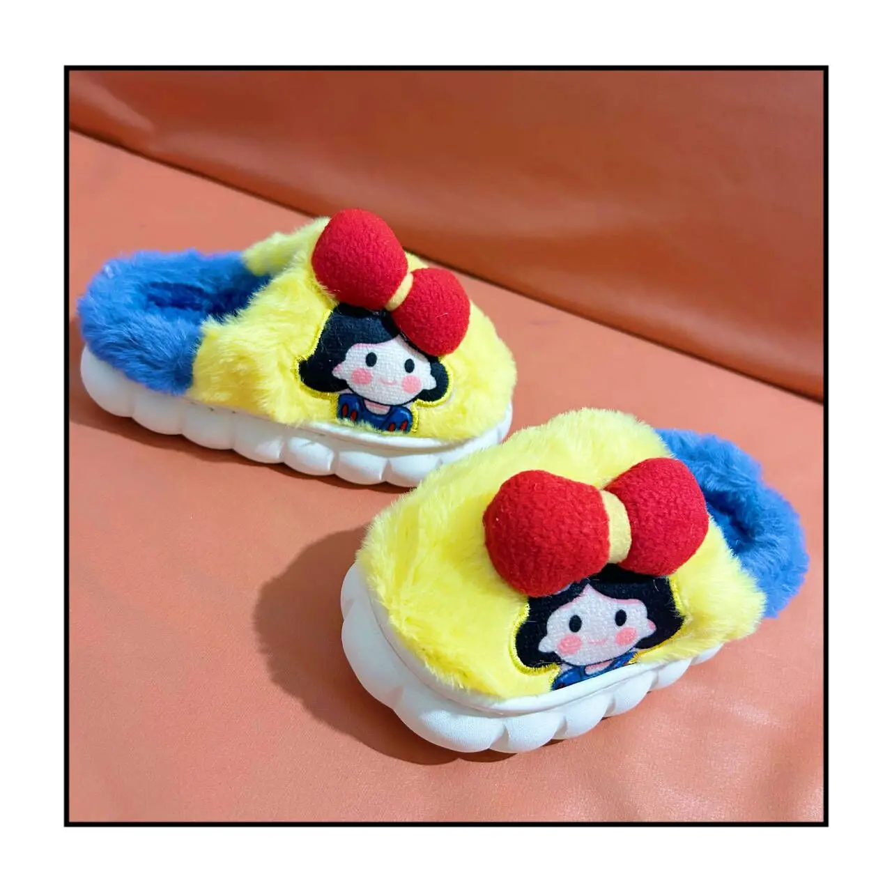 Spring Autumn Winter Kids Shoes girl Snow White Warm Slippers Children Christmas Slippers Pantoufle Enfant Baby Shoes