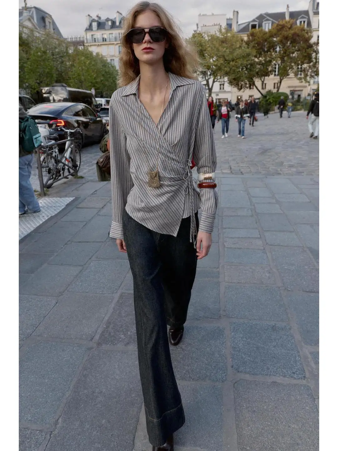 

Повседневная полосатая полоска с галстуком-бабочкой, дизайн с откидным воротником, дышащая, приятная для кожи, Long Sve, женская осенняя мода, воздушный, свободный крой