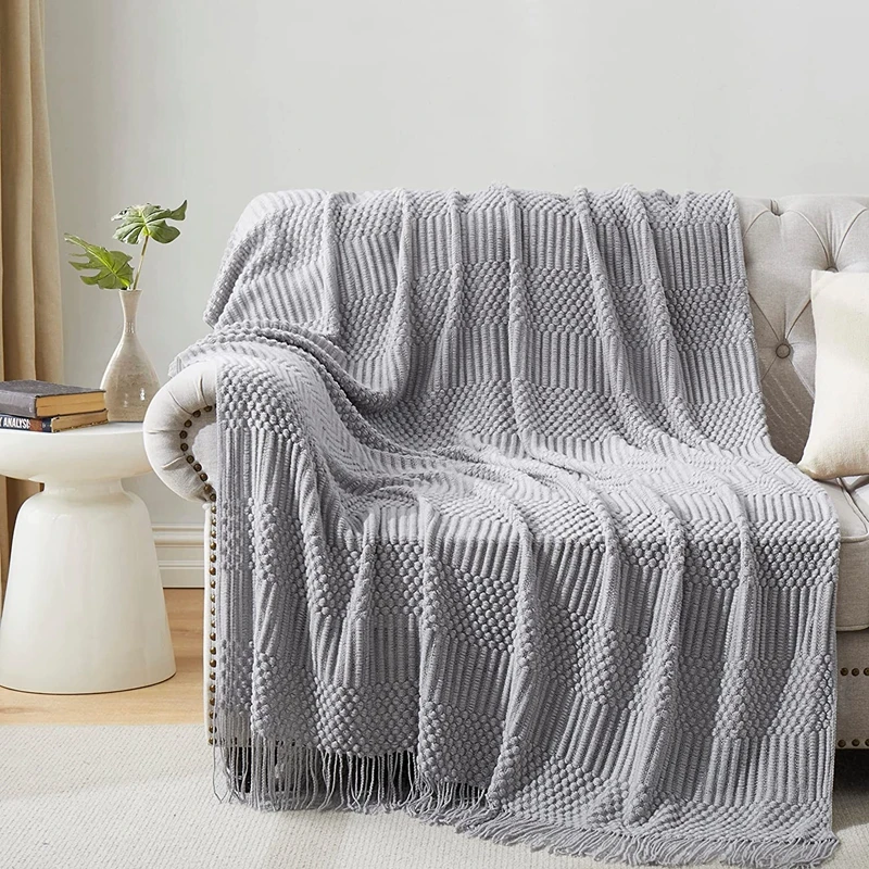 Christmas Red Throw Blanket with Fringe Vintage Bed Throws Decorative Large Red Throw Blanket for Couch Sofa Indoor Outdoor