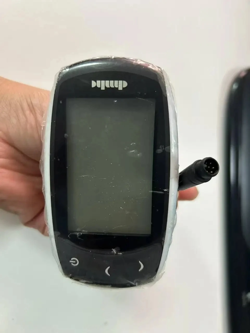 Questo è per un collegamento al prodotto sostitutivo con il numero dell'ordine sostitutivo:3061179497106196. Il prodotto sostitutivo è un display