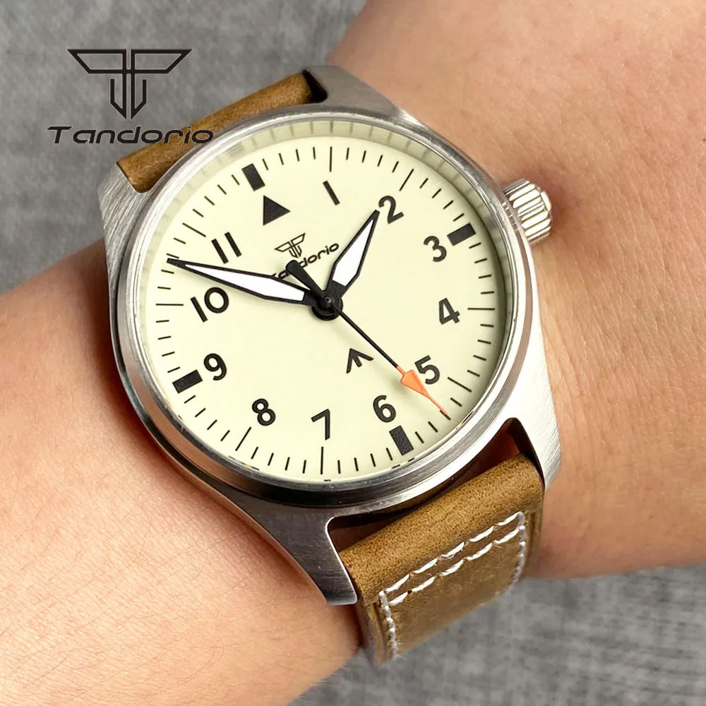 

Tandorio NH35A 39mm 20Bar Men's Automatic Pilot Watch Full Green Luminous Beige Dial AR Sapphire Crystal Screw Crown Leather