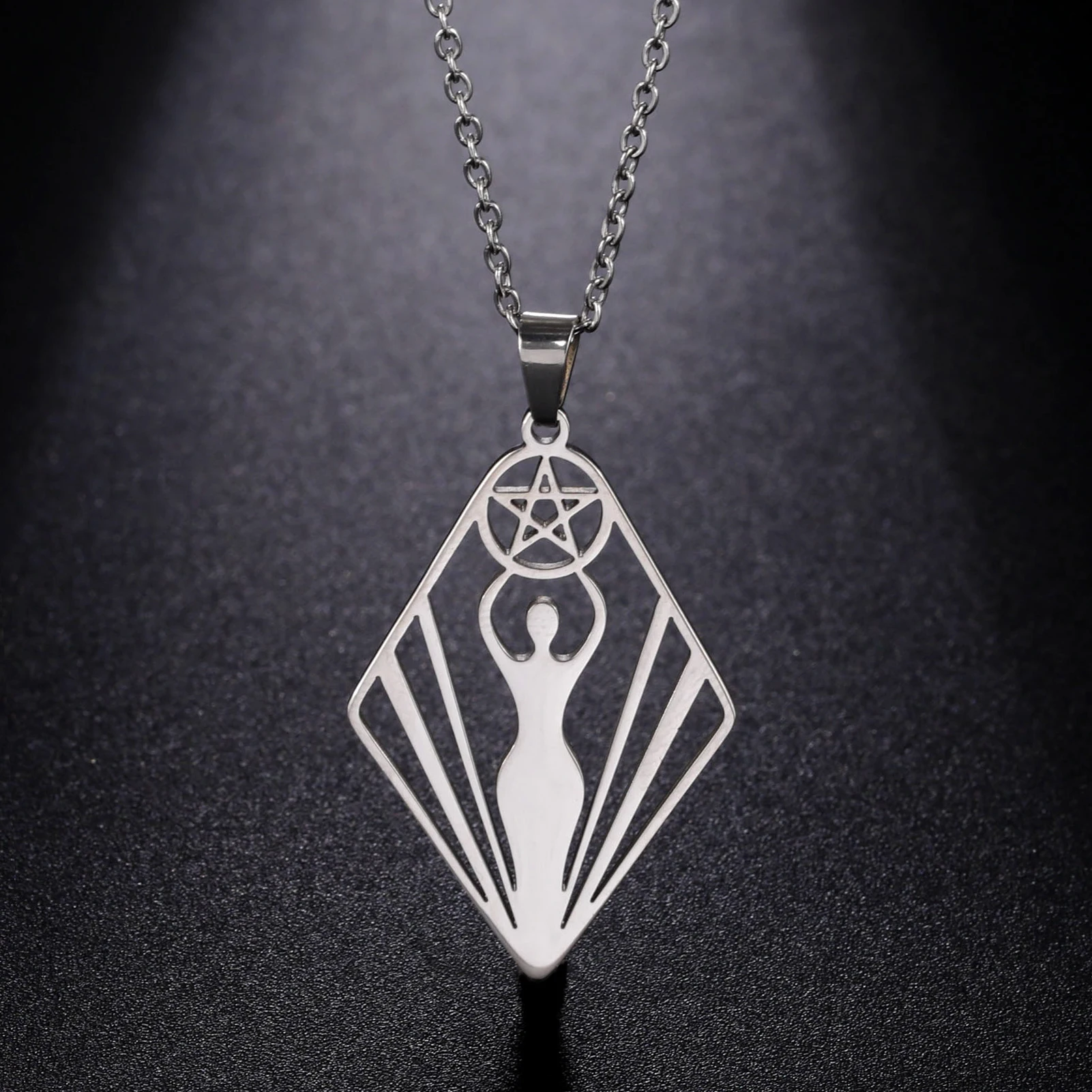 Amaxer Stainless Steel Pentagram Goddess Amulet Necklace Wicca Pagan Pendants Necklaces for Women Girl Witchcraft Jewelry