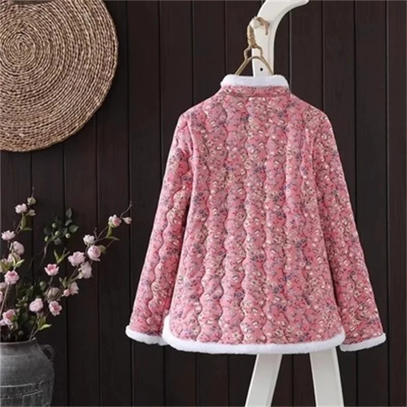 2024 Herbst/Winter neuer Druck ethnischen Stil Baumwoll mantel Frauen Top Verdickung halten warm mittleren Alter Retro Knopf Baumwoll mantel