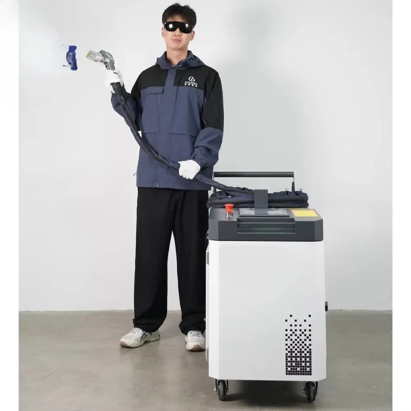 Customized Laser Clean Money Metal Coin Handheld Laser Cleaning Machine 3000W 2000w Laser Cleaner