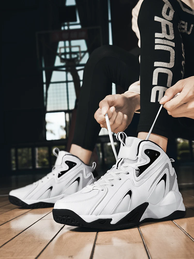 New Hot Sale Unisex Sports Wear-resistant Professional Training Ground Basketball Shoes Soft Sole Running Shoes Very Good