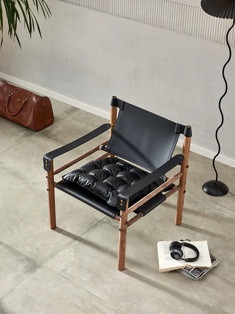 Sillón bajo de madera maciza de arte de lujo, CHAIR ADDE MID CENTURY SAFARI, sofá vintage de un solo diseño. Muebles para el hogar