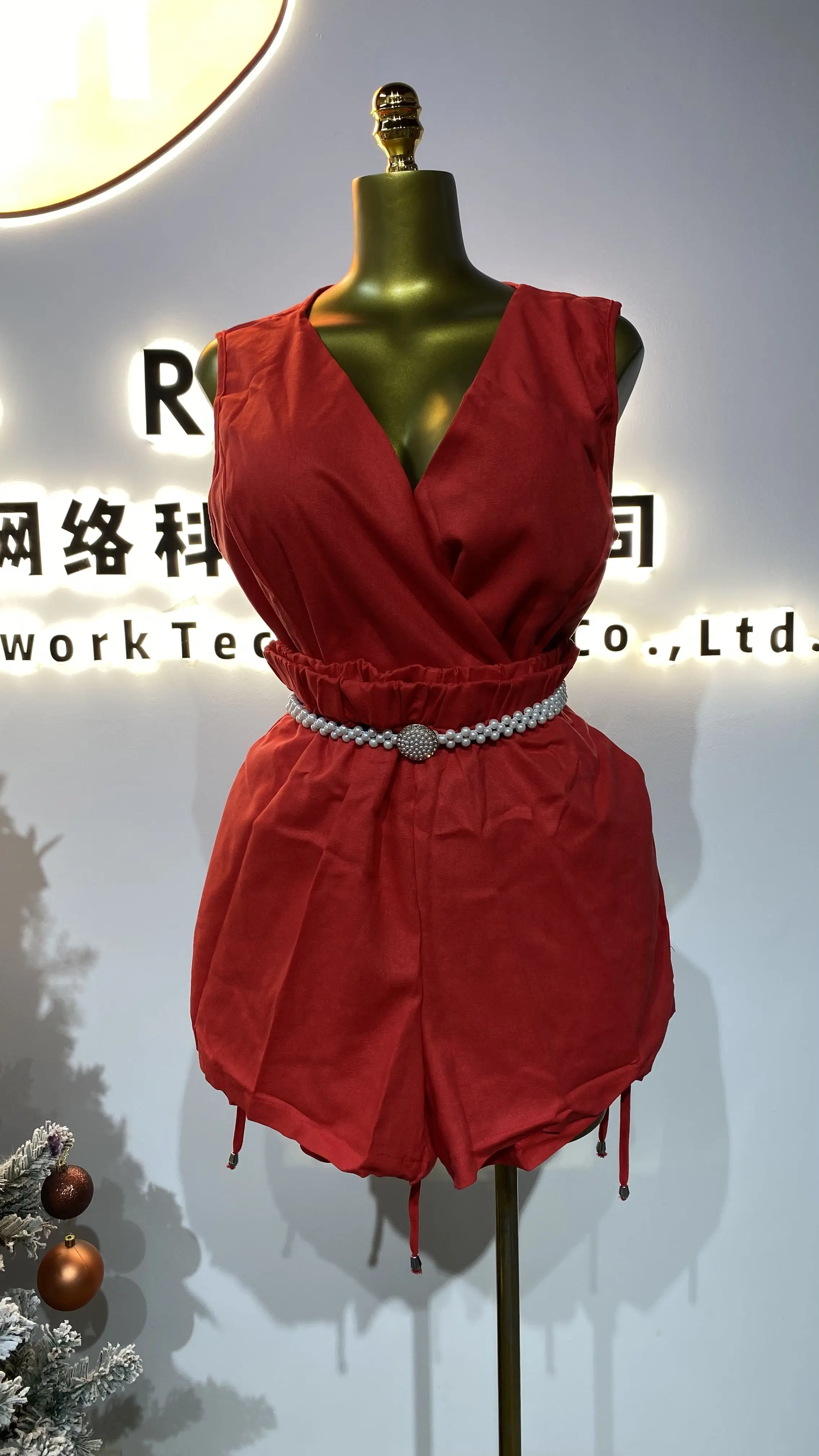 

Летний женский комбинезон без рукавов 2025 года, шорты, эффективный женский комбинезон-GZMM178