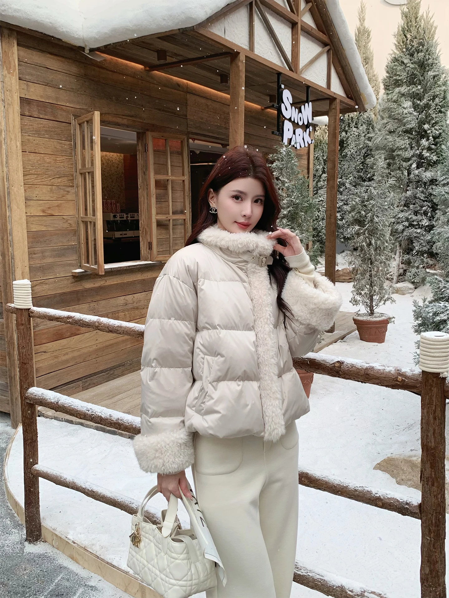 

Kun ort Thiened Women's down Jaet Fur Collar Warm Winter Design Ele Sle Long Sve Zipper Closure Lady's Coat