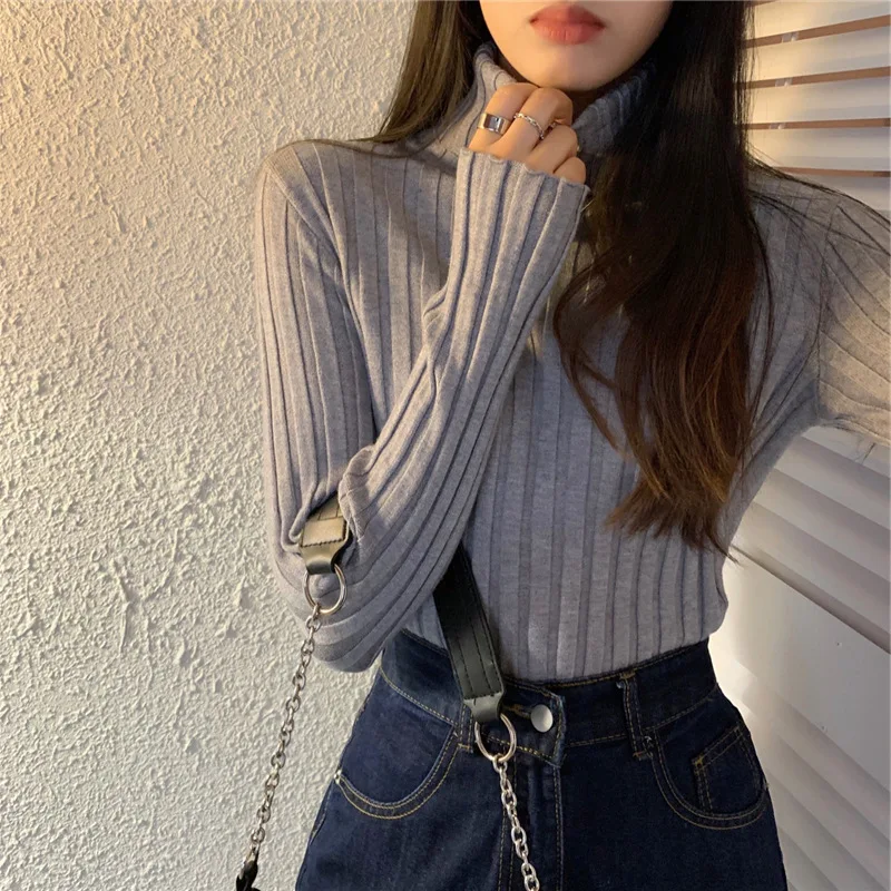 Camisa básica de punto con cuello alto para mujer Cuello de pila Suave y acogedor Otoño Invierno Nuevo estilo Ropa interior Color sólido negro Slim Fit Long S...