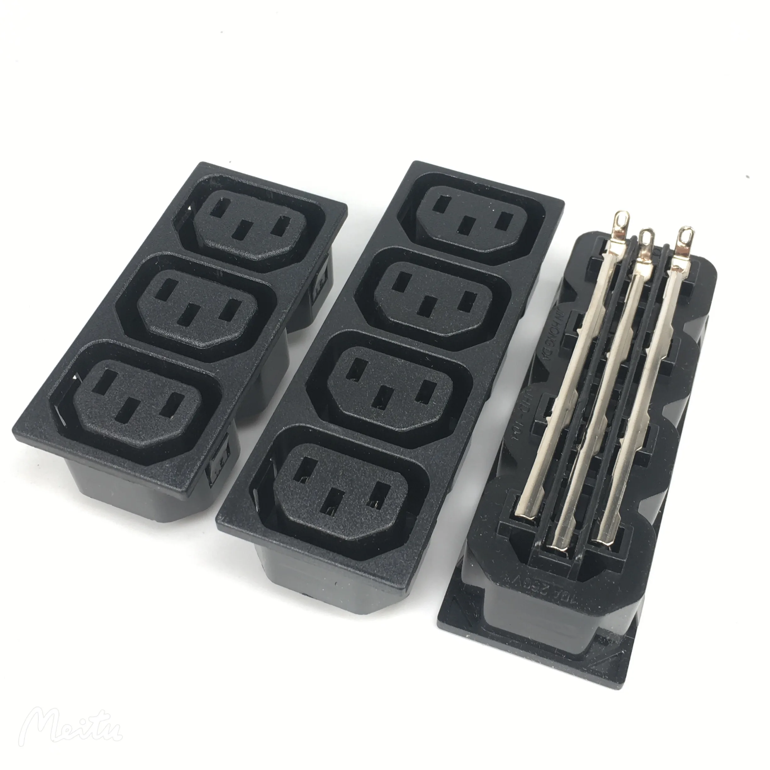 2, 3, 4 Way IEC C13 C14 Male Female Panel Mount Inlet Power Socket AC250V 10A