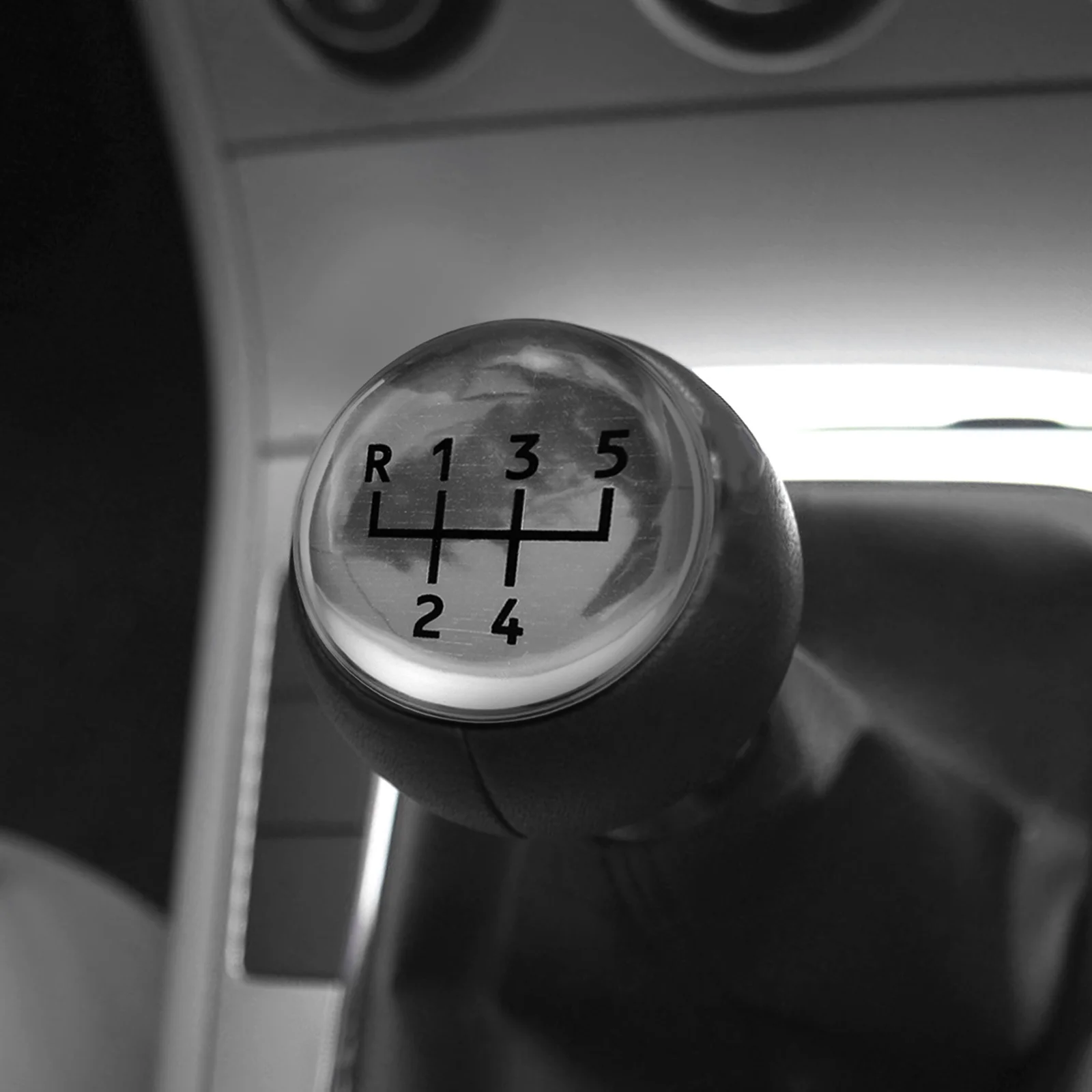 

Universal 5-Speed Car Gear Shift Head Sticker Scratch Resistant Manual Transmission Shift Head Decal Manual Transmission Sticker