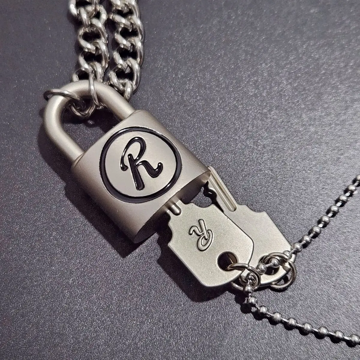 Luxury R Lock Necklace Punk Black Rock Buckle Pendant Necklace Female Trend Necklace For Women Men Girls Party Jewelry