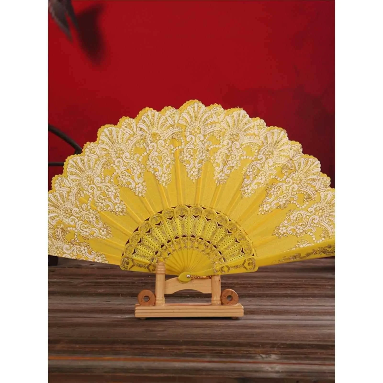 Elegant European Style Wedding Fan Dance Gold Embossing Lace Handmade Fan for Tea Party round Shape Silk Fabric Xiangfibo Frame